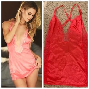 Victoria’s Secret | Pink Plunge Lace Lingerie Slip